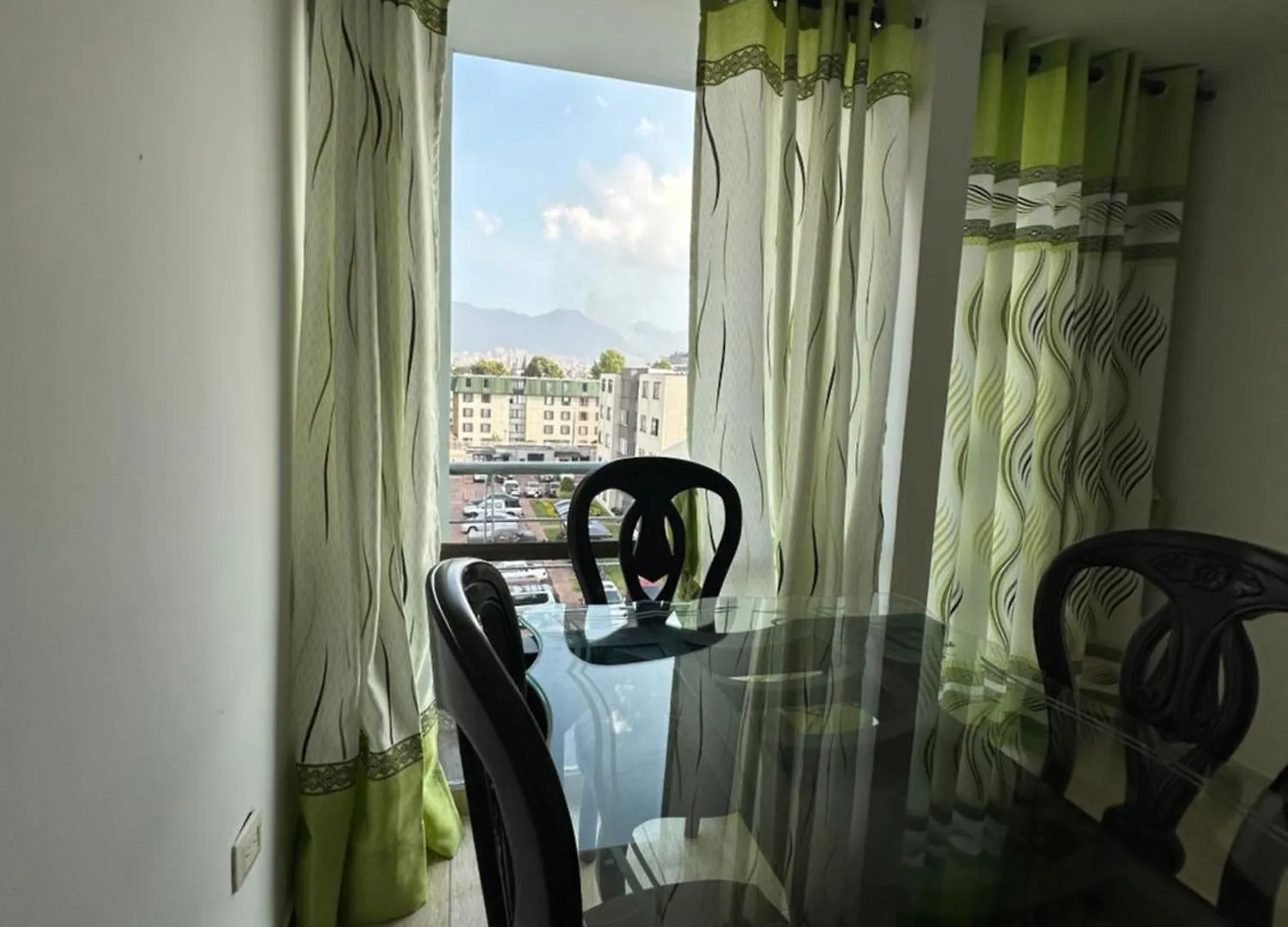 Apartamento Amoblado Cerca A Metropolis Bogota 0*,  Colombia