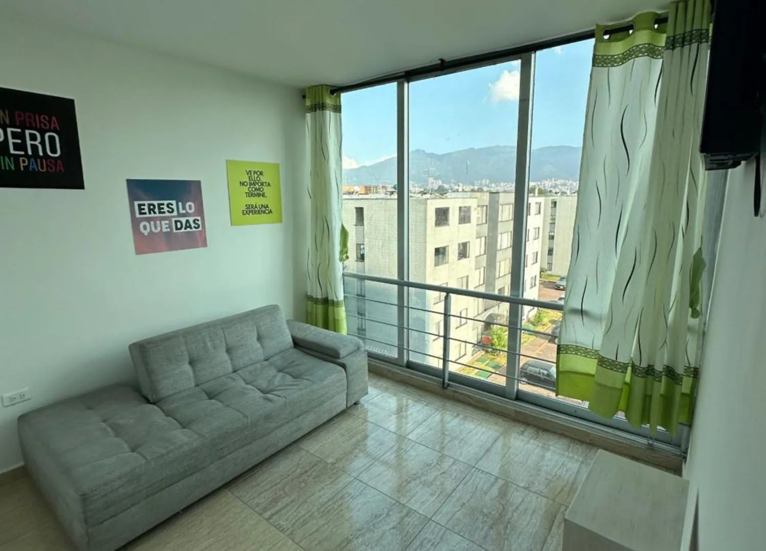 Apartment Apartamento Amoblado Cerca A Metropolis Bogota Colombia