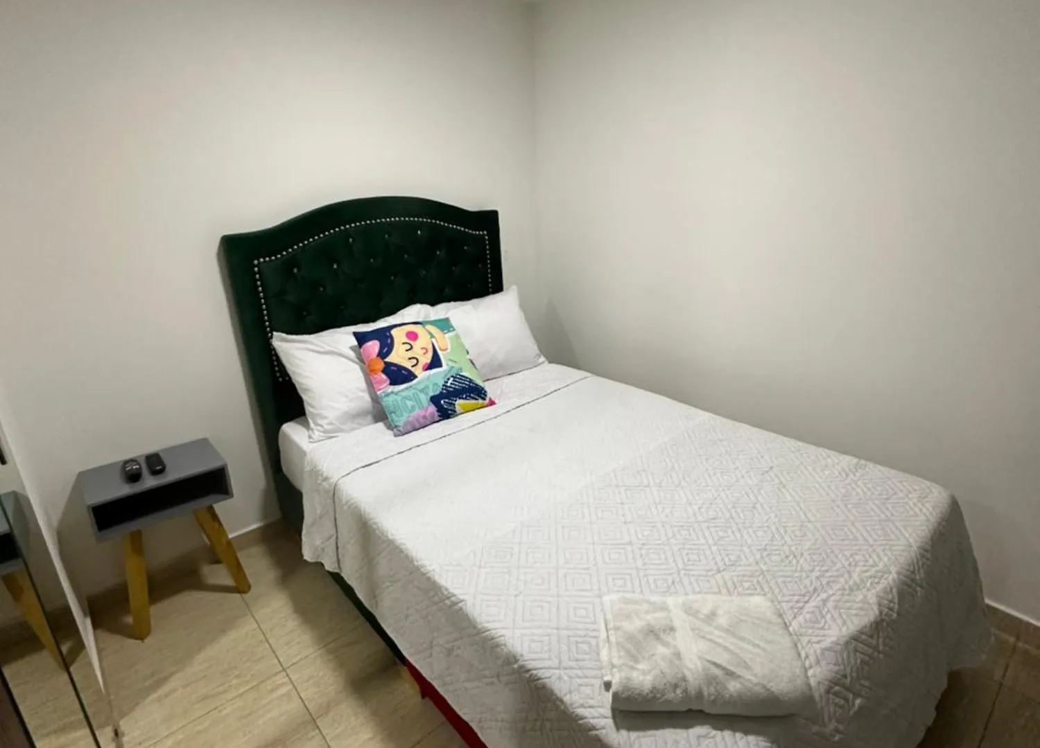 Apartamento Amoblado Cerca A Metropolis Bogota