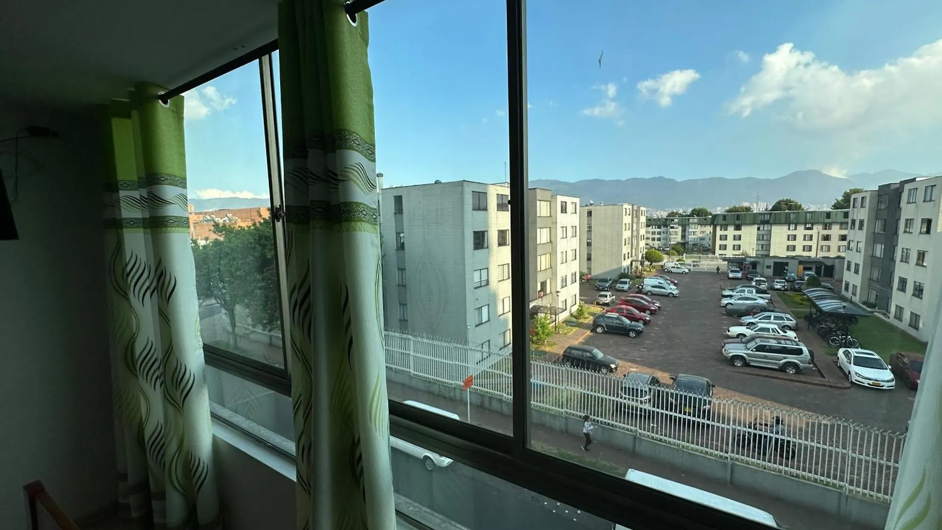 Apartamento Amoblado Cerca A Metropolis Bogota 0*,  Colombia